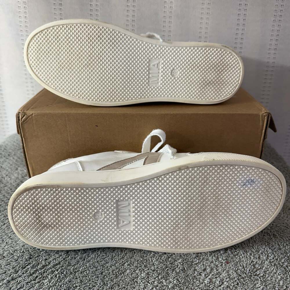 MIA Woman’s Sneakers 7.5 - Picture 7 of 9